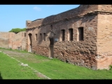 05714 ostia - regio iii - via delle volte dipinte - insula delle volte dipinte (opus latericium - hadrianus)- blick ri nordosten.jpg